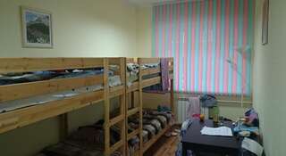 Гостиница хостел Проспект Новосибирск Кровать в общем четырехместном номере для мужчин и женщин-1